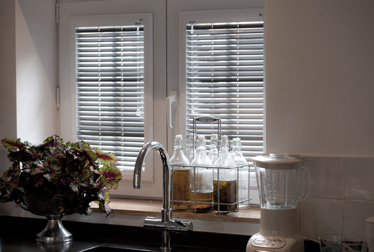 Latende – jaloezie in een strak aluminium frame