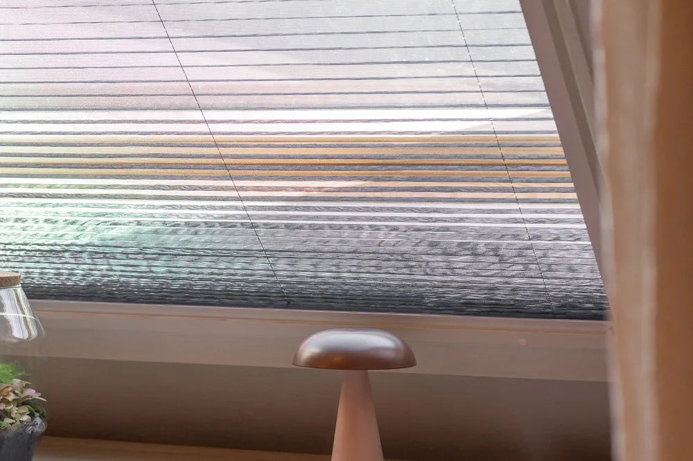 Detailsfeerbeeld KEJE Supplente: Raamdecoratie en plisséhor in één