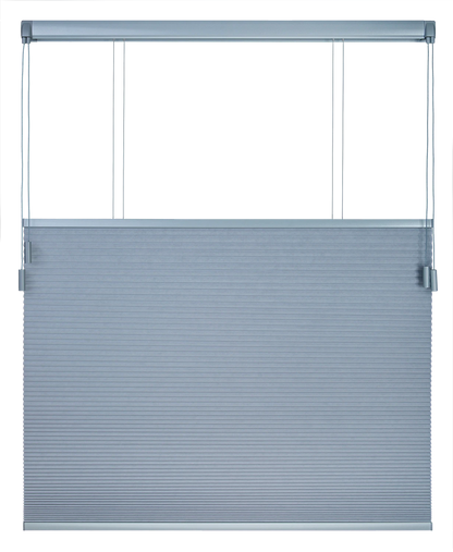 Vrijhangend Plisségordijn laag opgehangen met Twin Pull systeem